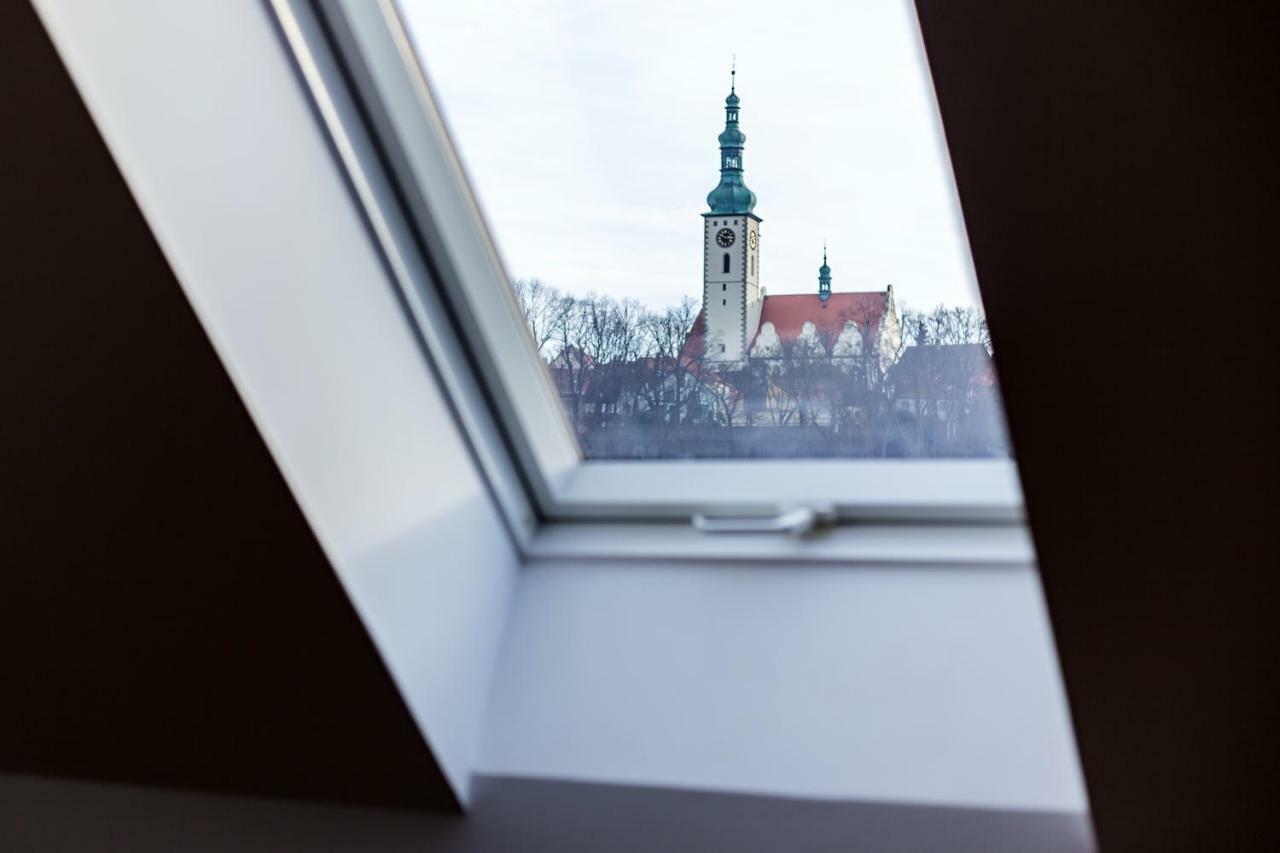 Attic Rooms Tabor Bagian luar foto