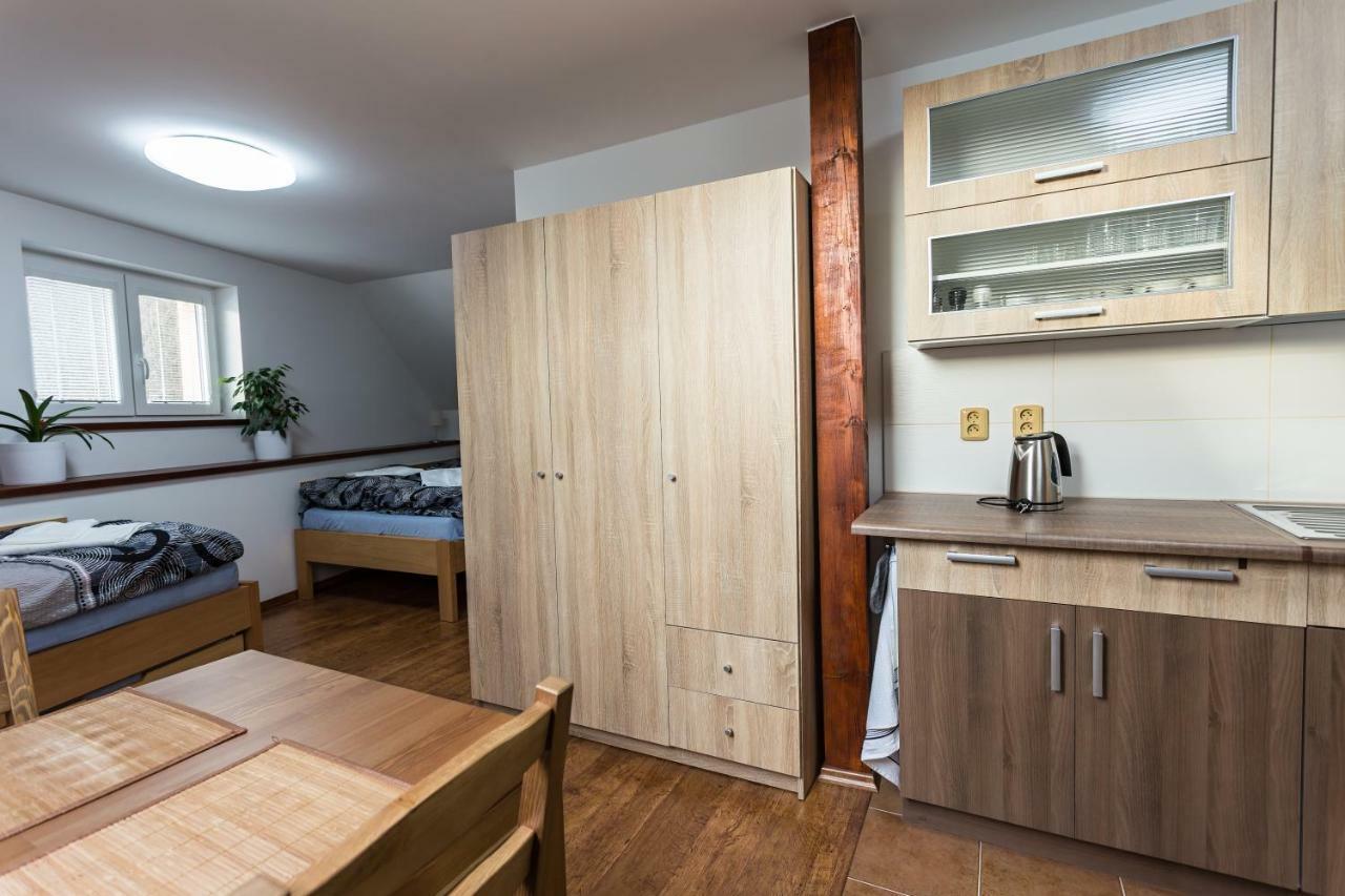 Attic Rooms Tabor Bagian luar foto