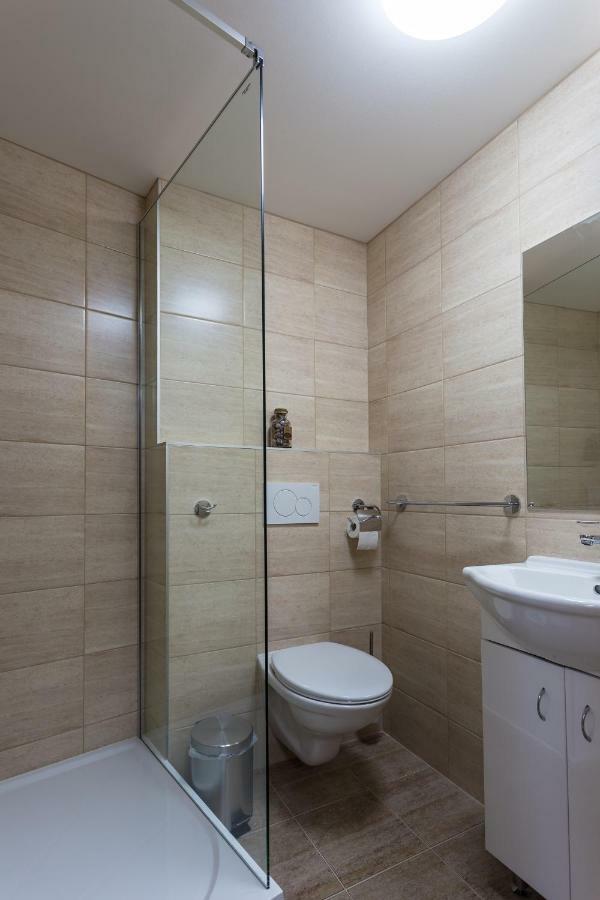 Attic Rooms Tabor Bagian luar foto