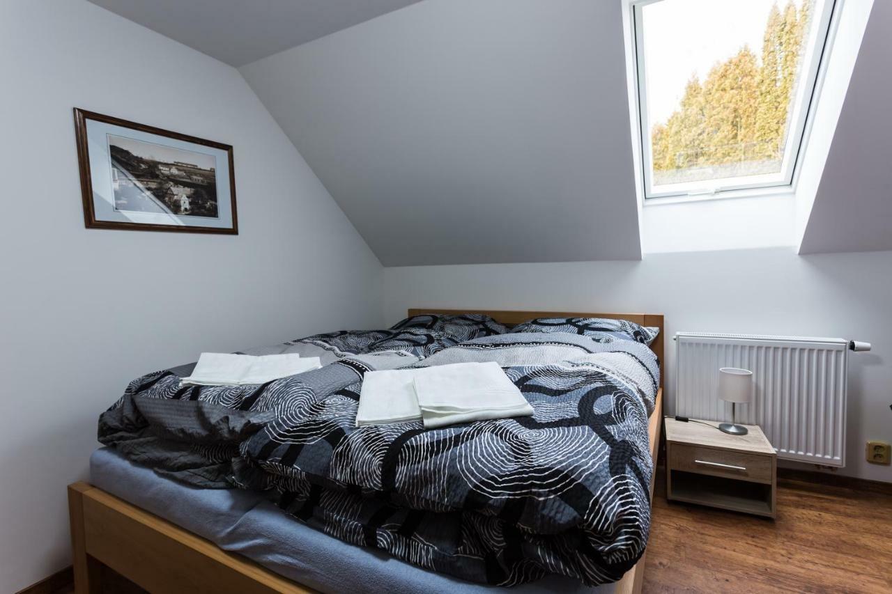 Attic Rooms Tabor Bagian luar foto