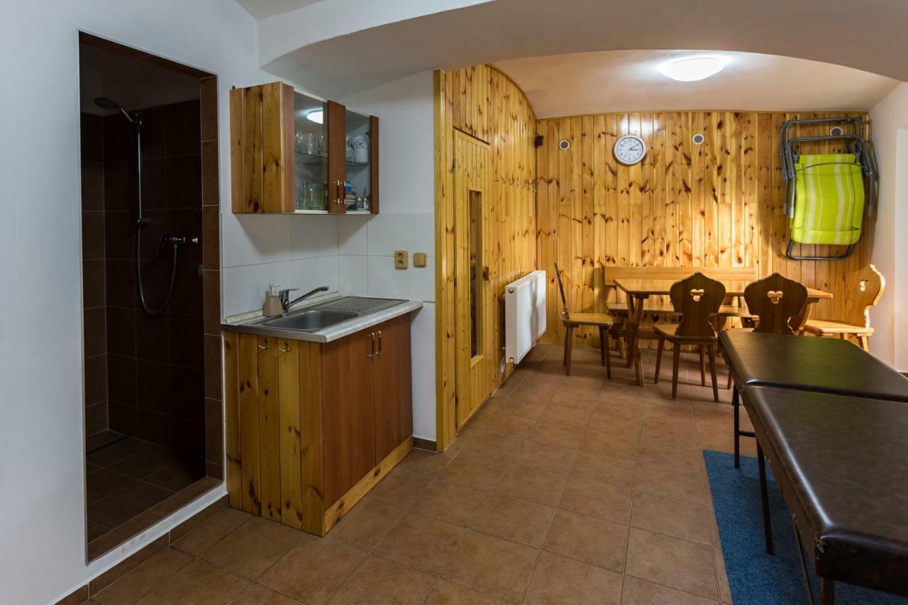 Attic Rooms Tabor Bagian luar foto